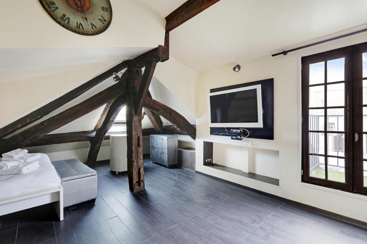 Pick A Flat'S Apartments In Le Marais - Rue Saint Merri Париж Екстериор снимка