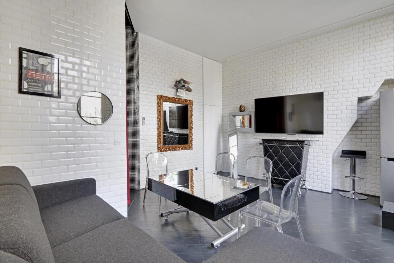 Pick A Flat'S Apartments In Le Marais - Rue Saint Merri Париж Екстериор снимка