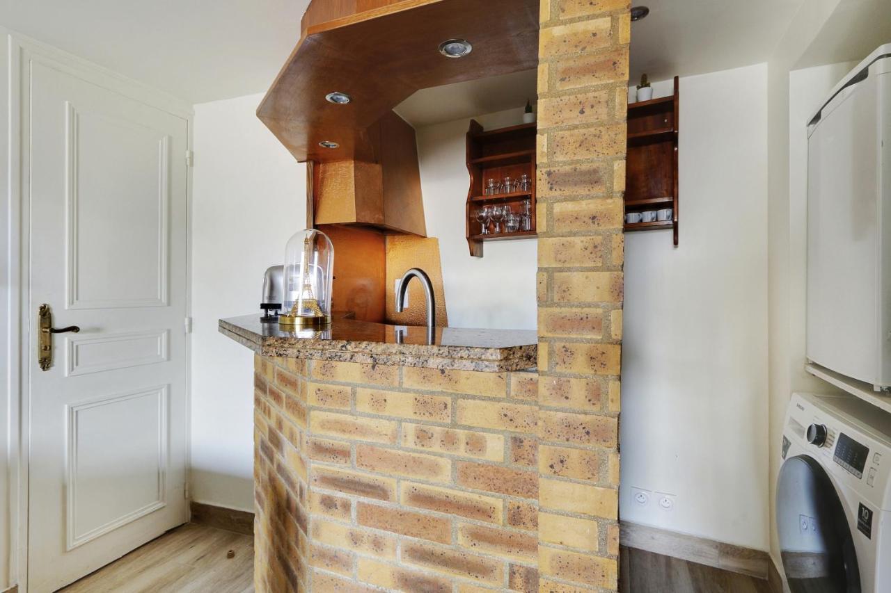 Pick A Flat'S Apartments In Le Marais - Rue Saint Merri Париж Екстериор снимка