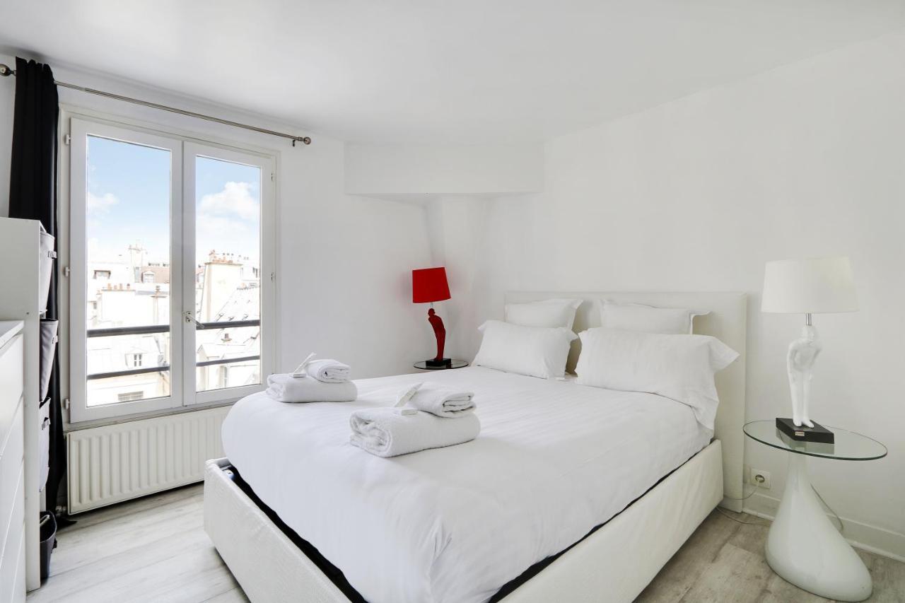 Pick A Flat'S Apartments In Le Marais - Rue Saint Merri Париж Екстериор снимка