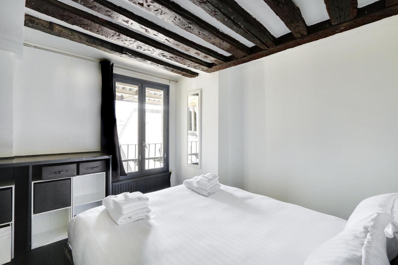 Pick A Flat'S Apartments In Le Marais - Rue Saint Merri Париж Екстериор снимка